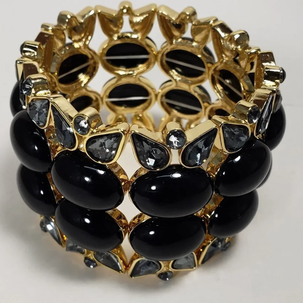Gold tone Sparking Black Stones Stretch Bracelet - Women's Fashion Jewelry